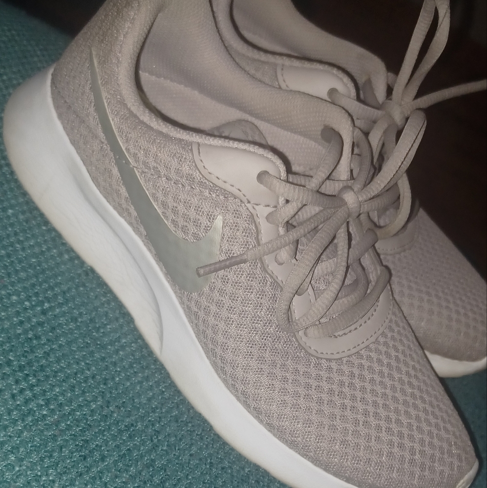 Nike Women's Beige and White Sneakers